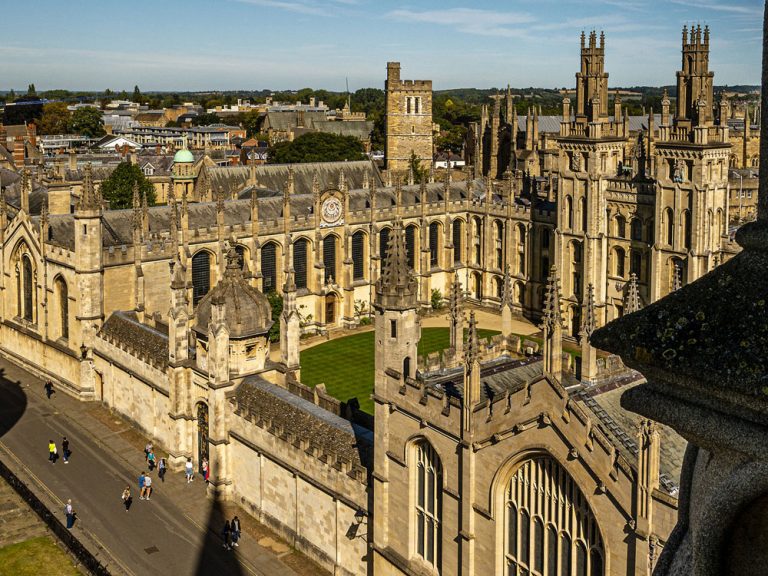 Oxford University Partners with BlackRock to Launch Green Fund